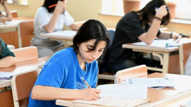 Ali məktəblərin boş qalan plan yerlərinə 246 nəfər QƏBUL OLDU