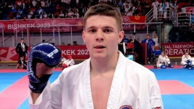 Dünya çempionu Emin Çetinbağ Moskvada SAXLANILDI
