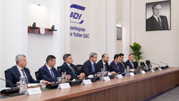 ADY-də ABŞ-nin biznes nümayəndə heyəti ilə görüş keçirilib – FOTO