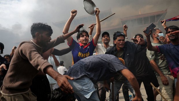 Nepal həbsxanalarından 15 mindən çox məhbus qaçdı