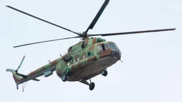 Ukraynanın Mi-8 helikopteri Rusiya dronunu izləyir və vurur – ANBAAN VİDEO