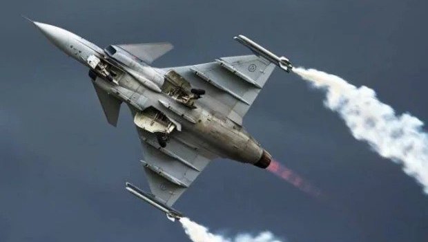 Ukrayna ordusunun "Su-27" təyyarəsi qəzaya uğradı - Pilot həlak oldu