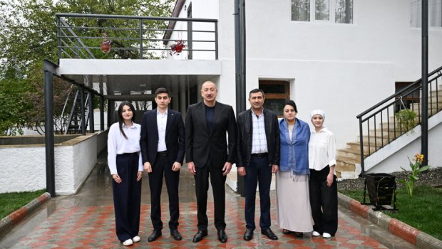 Prezident Hadrut qəsəbəsinə getdi - FOTO