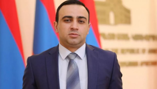 Paşinyanın Aparatı: “Kimi həbs edirlərsə, yazıçı olur, Köçəryan şahiddir”