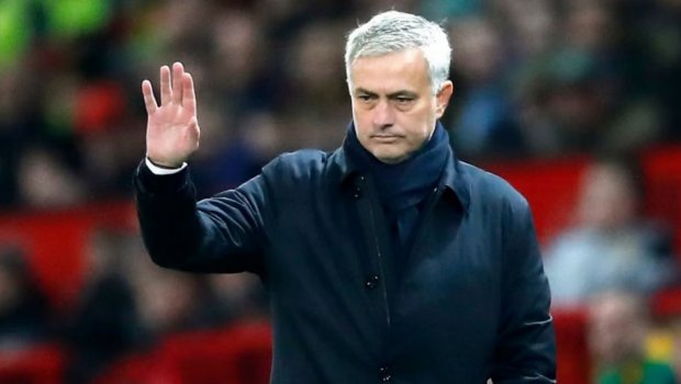 “Qarabağ”a uduzan “Benfika” Mourinyonu baş məşqçi gətirmək İSTƏYİR