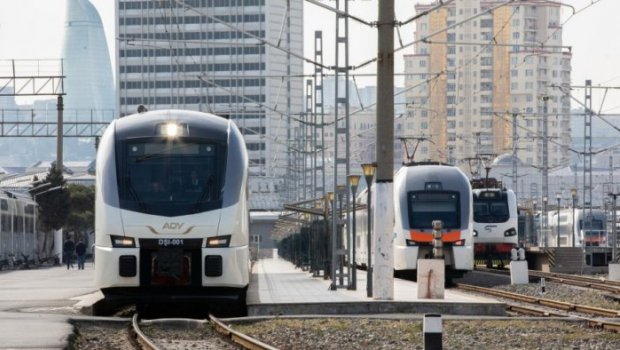 Bu il qatarların qarşısına 81 dəfə qəfil insan çıxıb, 7 nəfər həyatını itirib - RƏSMİ
