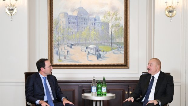 İlham Əliyev Nyu-Yorkda “Blackstone” şirkətinin prezidenti ilə görüşüb - FOTO