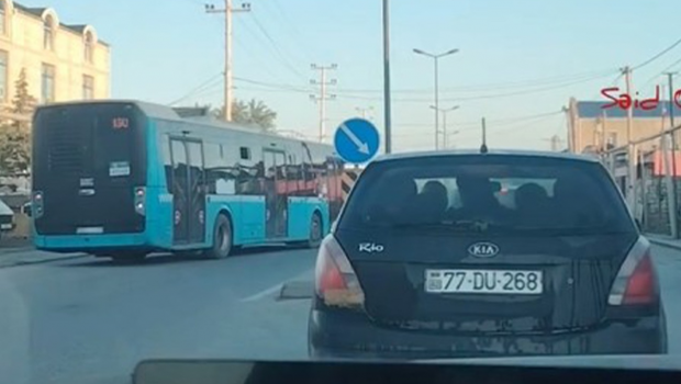 Bakıda bu yolda marşrut avtobusu da “protiv” gedir – VİDEO