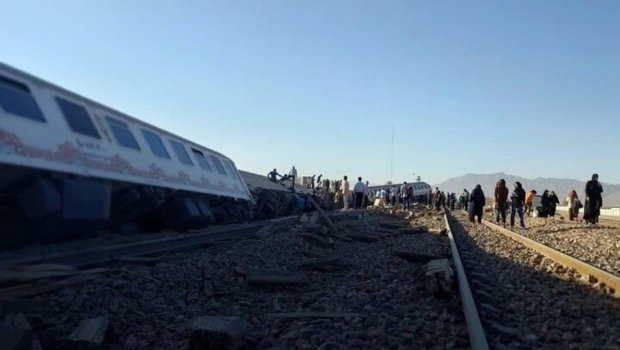 Tehran-Məşhəd qatarı relsdən çıxdı – VİDEO