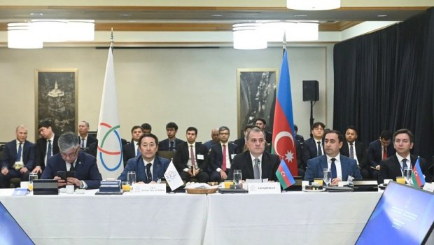 Ceyhun Bayramov CICA-nın iclasına SƏDRLİK ETDİ