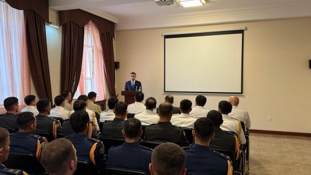 Hərbi Prokurorluqda Hərbi İnstitutun kursantları ilə görüş KEÇİRİLDİ