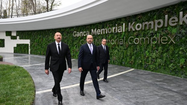Prezident Gəncə Memorial Kompleksinin açılışında – FOTO