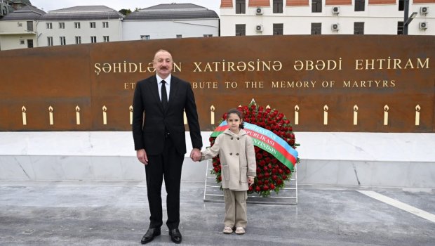 “Danışan fotolar”... - Hikmət Hacıyev Prezidentin Nilayla FOTOSUNU paylaşdı