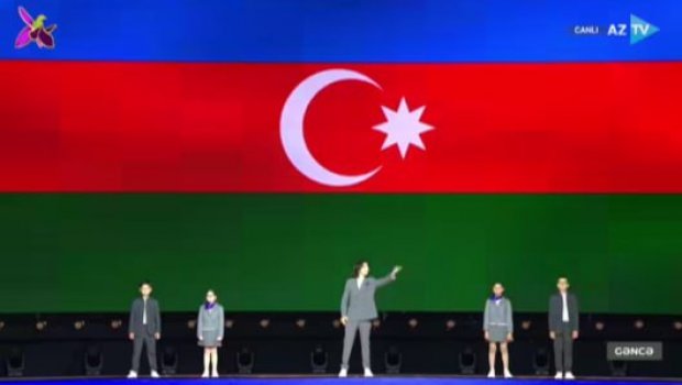 Himnimizi yeni formatda ifa etdilər - VİDEO
