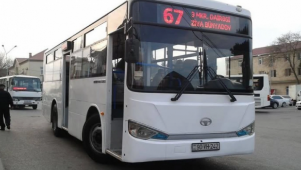 Sərnişinlərin NƏZƏRİNƏ: Avtobusda ödəniş edərkən buna diqqət yetirin - FOTO