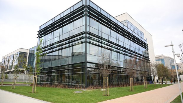 Bu gün açılışı olan universitetdən FOTOLAR