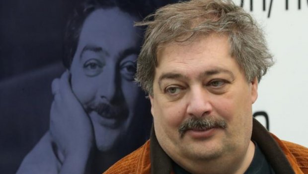 Rusiyalı yazıçıya 7 il həbs cəzası verildi