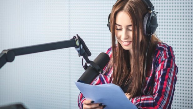 Texnologiyada QADIN SƏSİ - Marketinq aləti, yoxsa gender tələsi?