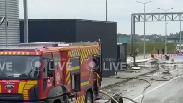 Lvovda yanan logistika mərkəzinin GÖRÜNTÜLƏRİ yayıldı