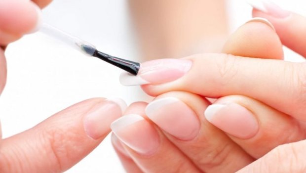 Dırnaq gelləri ilə bağlı QORXUNC XƏBƏRDARLIQ - "Xərçəng riskini artıra bilər"