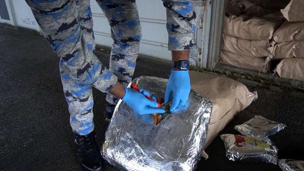 İrandan Rusiyaya "çay" yükündə narkotik aparmaq istədilər – FOTO