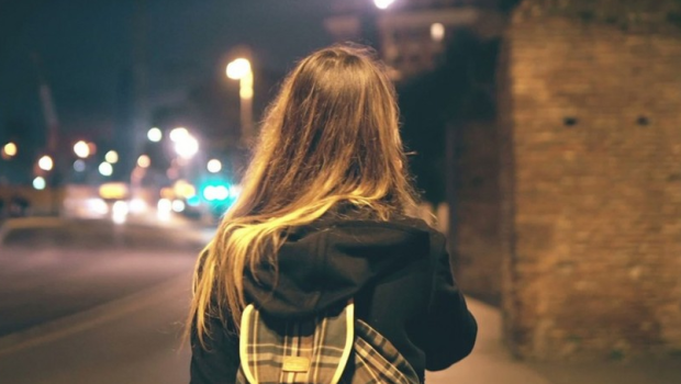 Bakıda 15 yaşlı yeniyetmə İTKİN DÜŞDÜ