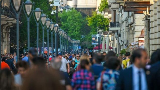 Azərbaycanda savadlılıq səviyyəsi AÇIQLANIB - Kişilər qadınları ÜSTƏLƏYİR?