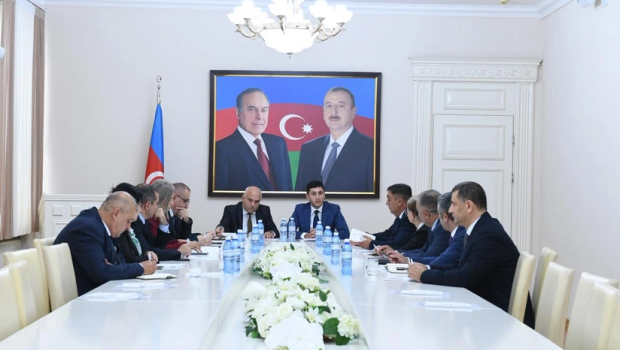 PA nümayəndəsi Dövlət Komitəsi yanında İctimai Şuranın üzvləri ilə görüşüb - FOTO