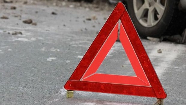 Salyanda avtomobil 22 yaşlı gənci vuraraq öldürüb