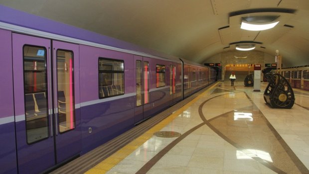 Bakı metrosunda ÖLÜM - VİDEO