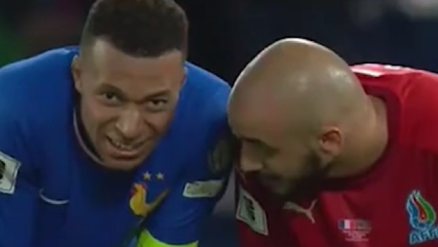 Elvin Bədəlovla Mbappe nə danışıb? – VİDEO