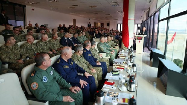 Azərbaycan ilə Türkiyə arasında hərbi əməkdaşlıq məsələləri müzakirə edildi - FOTO