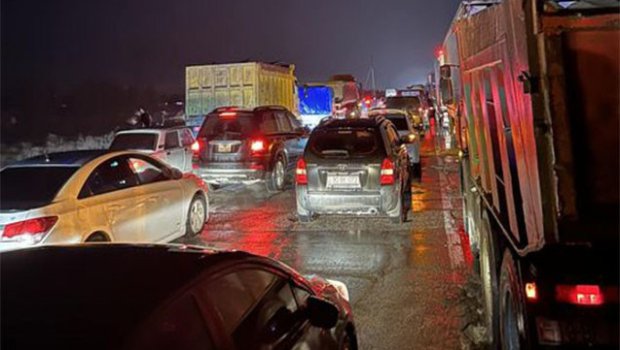Bakı-Qazax yolunda ciddi tıxac - VİDEO
