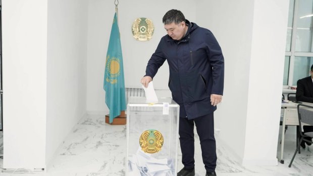 Qazaxıstanda ilk dəfə mer seçkisi keçirildi