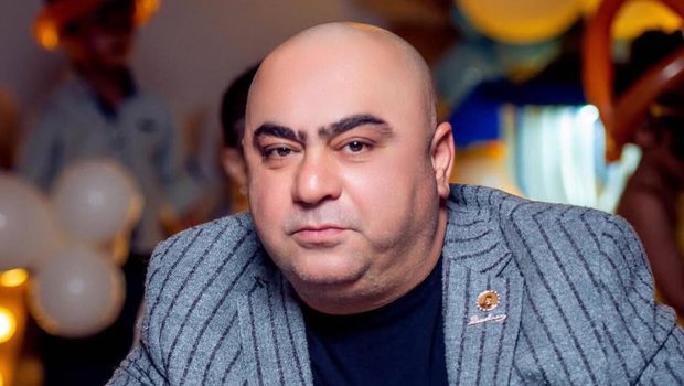 Müğənnilərə avtomobil satan TANINMIŞ İŞ ADAMI ev dustaqlığına buraxıldı