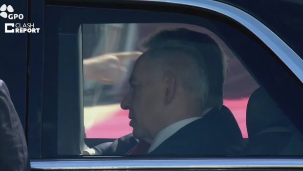 Tramp Netanyahu və həyat yoldaşını avtomobilinə dəvət etdi – VİDEO