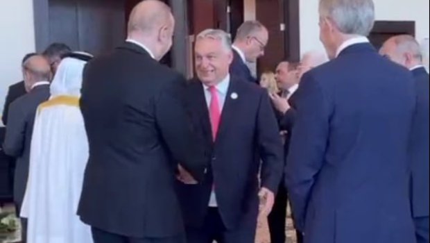 Orban İlham Əliyevi belə salamladı – VİDEO
