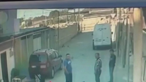 16 yaşlı yeniyetmə gömrükçünü belə öldürdü - VİDEO