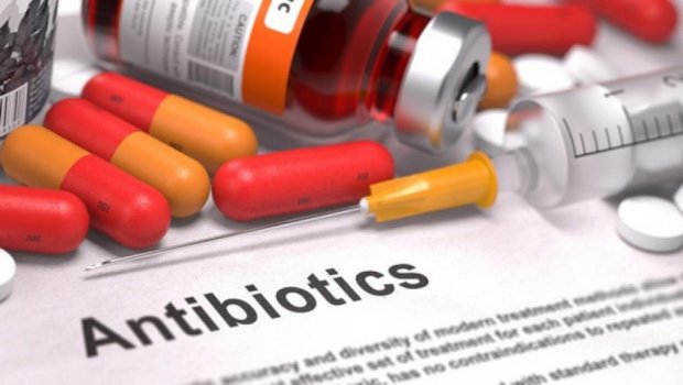 Kadr var, şərait yox? – Tibb müəssisələrində antibiotiklə bağlı qadağanın gerçək SƏBƏBİ