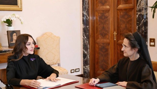 Birinci xanımın Vatikan şəhər-dövlətinin qubernatorluğunun prezidenti ilə görüşü olub - FOTO