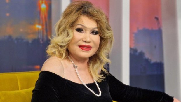 “Xoşbəxtlik ailə qurmaqda deyil"