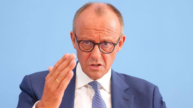 Kansler: “Zelenski Trampla görüşdə qarşıya qoyulan hədəflərə çata bilmədi”