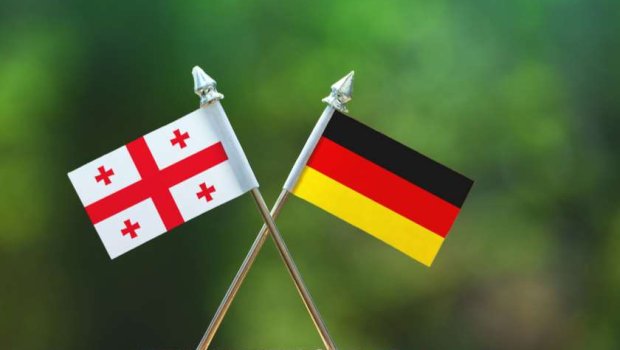 Almaniya Gürcüstandan səfirini geri çağırdı