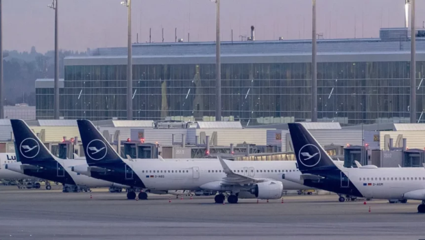 Münxen hava limanı BAĞLANDI - SƏBƏB