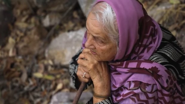 “Bəlkə hiss edirlər ki, qızları gəlir...” - VİDEO