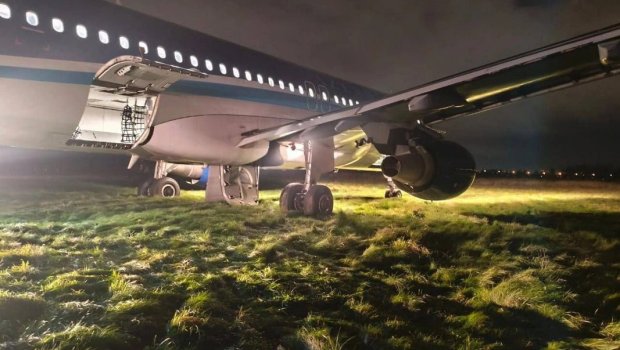 Pulkovoda məcburi eniş edən AZAL təyyarəsinin sərnişinləri Bakıya YOLA SALINDI