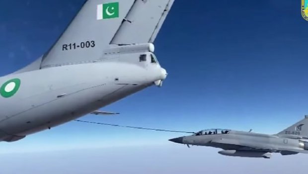 Pakistan qırıcıları havada yanacaq nəqli ilə Azərbaycana birbaşa uçdular – VİDEO