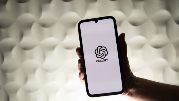 ABŞ-da qadın ərini ChatGPT vasitəsilə zəhərləmək istəyib – FOTO