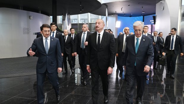 Prezidentlər Astanada Beynəlxalq Süni İntellekt Mərkəzində - FOTO/VİDEO