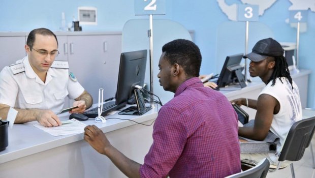 Əcnəbilər Azərbaycanda ən çox hansı sahələrdə ÇALIŞIRLAR? – İNFOQRAFİKA